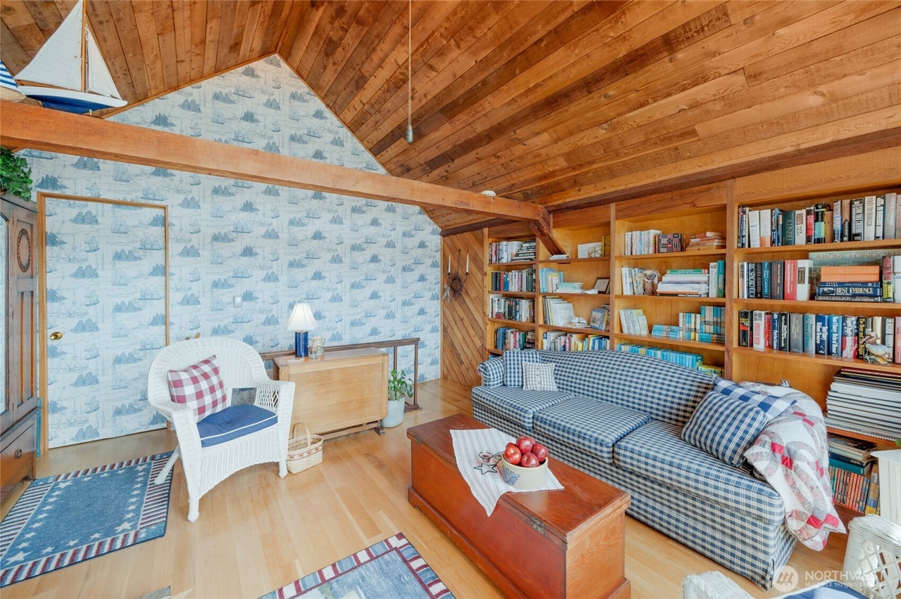 Silverdale, Washington, 98383, United States, 5 Bedrooms Bedrooms, ,3 BathroomsBathrooms,Residential,Forsale,1946238