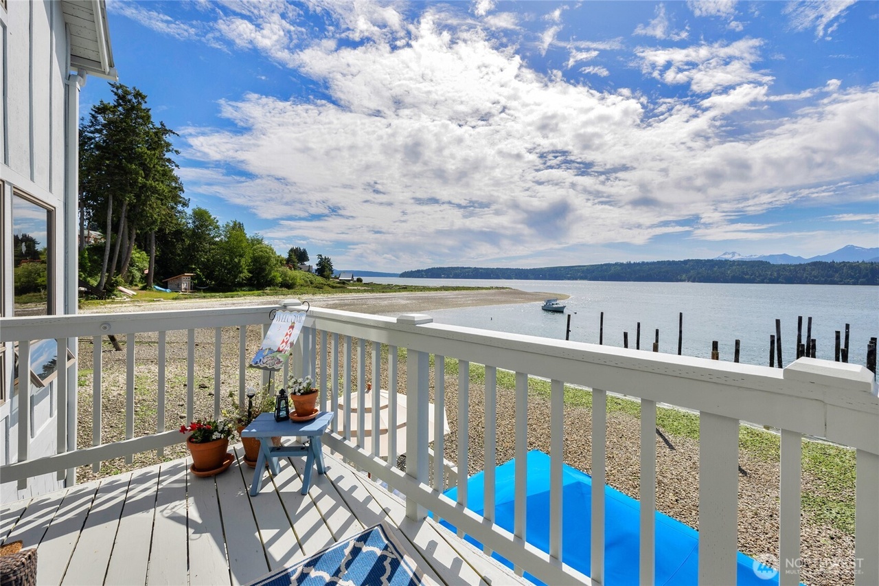 Silverdale, Washington, 98383, United States, 5 Bedrooms Bedrooms, ,3 BathroomsBathrooms,Residential,Forsale,1946238