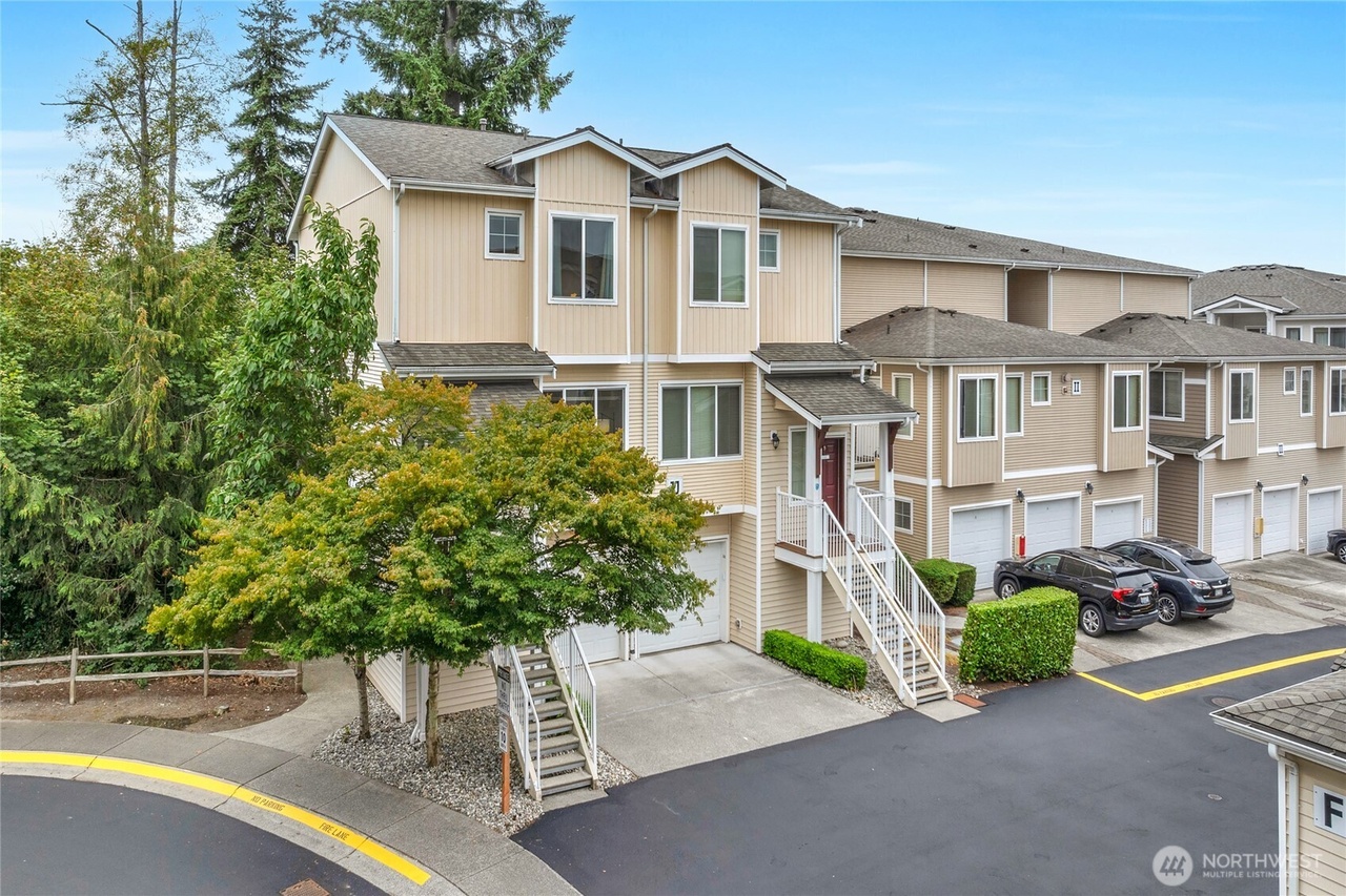 Bothell, Washington, 98012, United States, 2 Bedrooms Bedrooms, ,2 BathroomsBathrooms,Residential,Forsale,1946239