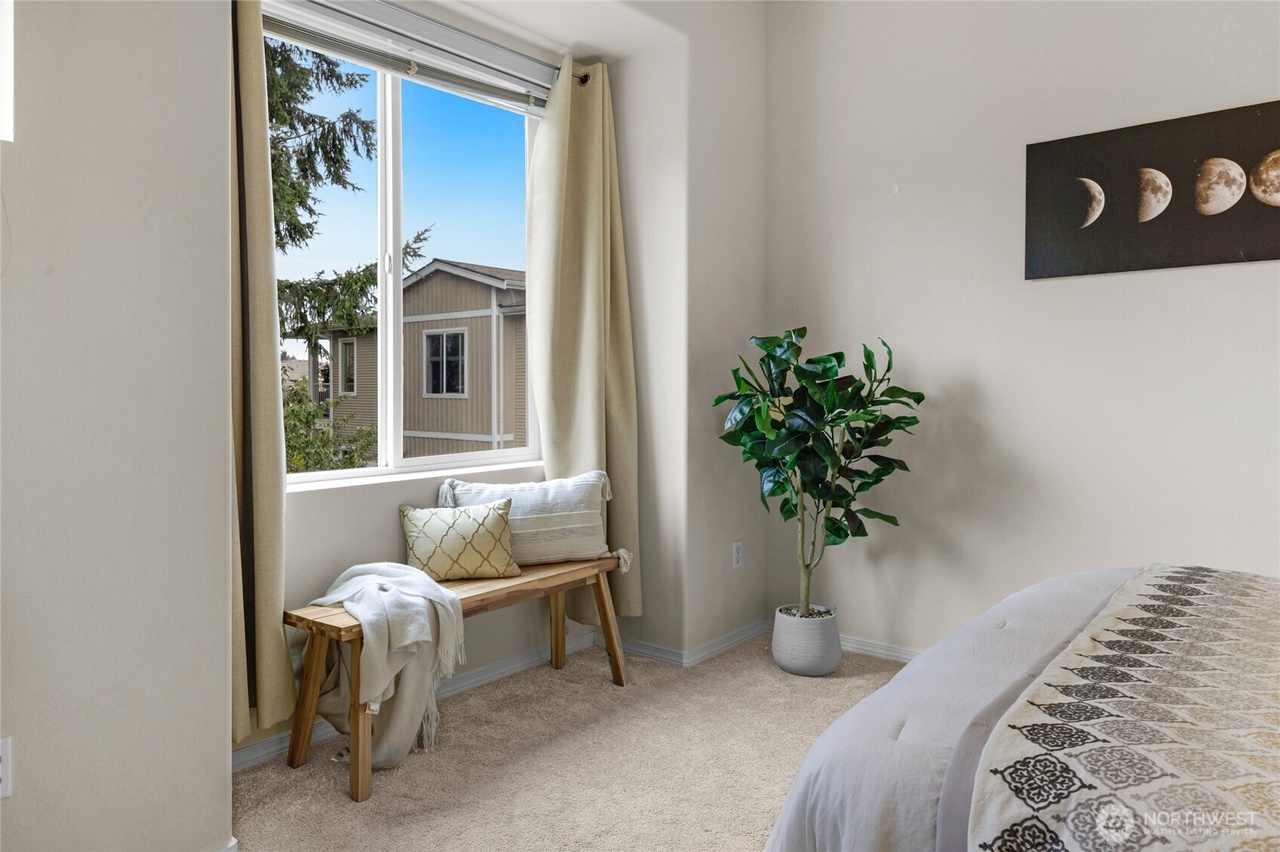 Bothell, Washington, 98012, United States, 2 Bedrooms Bedrooms, ,2 BathroomsBathrooms,Residential,Forsale,1946239