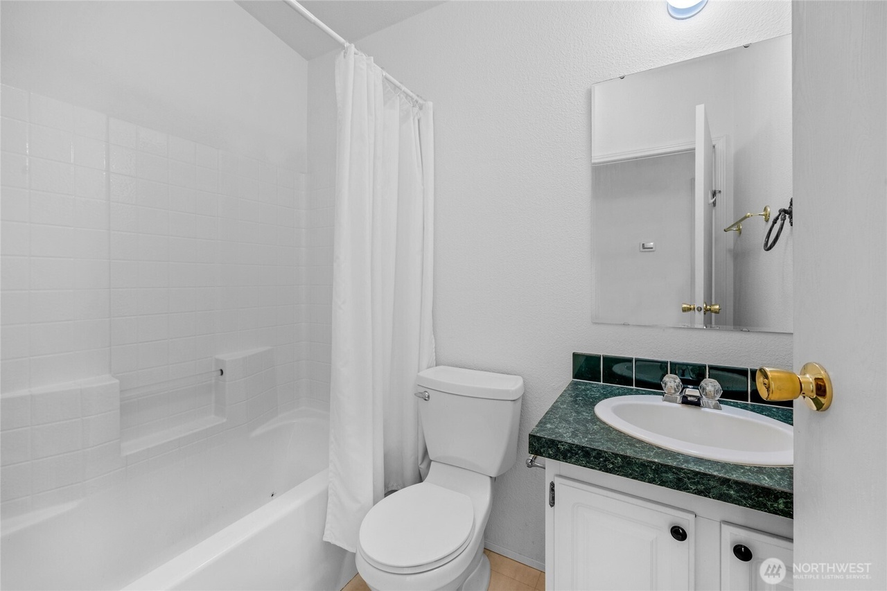 Bothell, Washington, 98021, United States, 3 Bedrooms Bedrooms, ,2 BathroomsBathrooms,Residential,Forsale,1946241