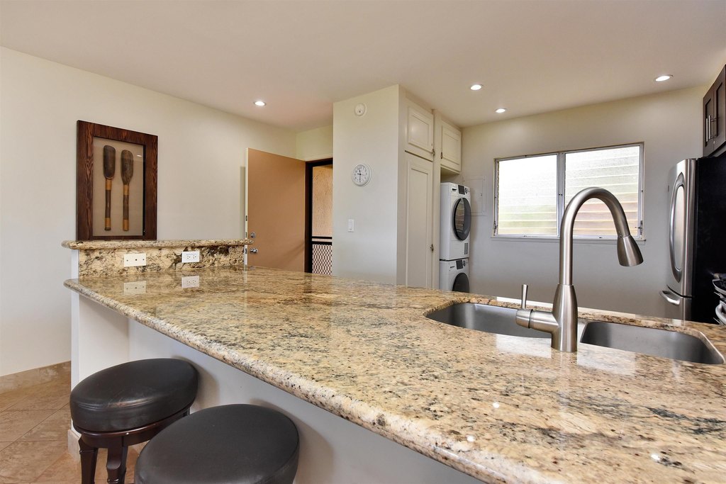 Lahaina, Hawaii, 96761, United States, 2 Bedrooms Bedrooms, ,2 BathroomsBathrooms,Residential,Forsale,2004553