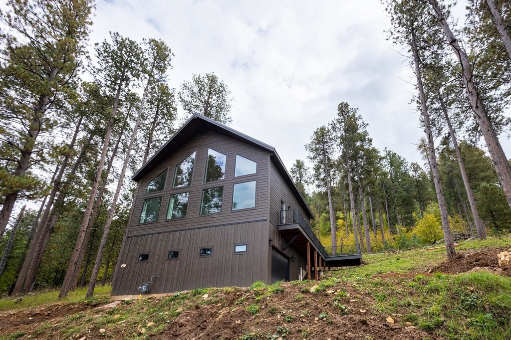 Deadwood, South Dakota, 57732, United States, 3 Bedrooms Bedrooms, ,2.5 BathroomsBathrooms,Residential,Forsale,1945958