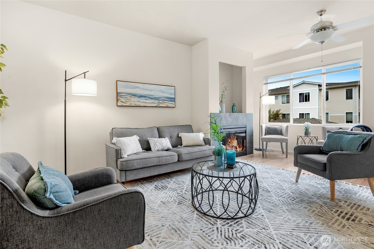 Bothell, Washington, 98012, United States, 2 Bedrooms Bedrooms, ,2 BathroomsBathrooms,Residential,Forsale,1946239