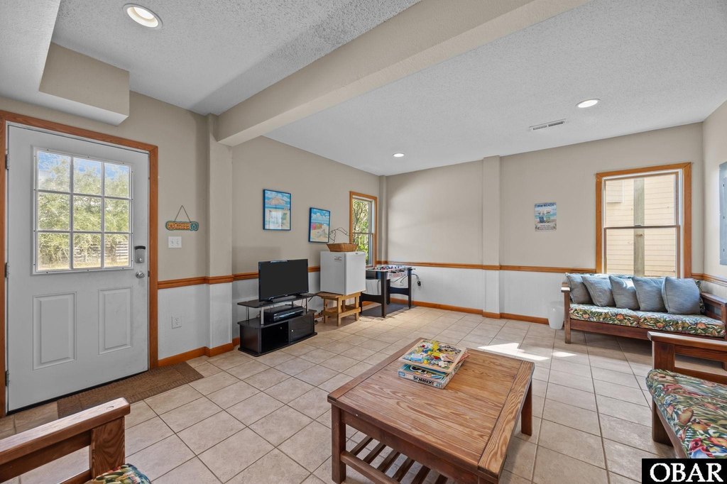 Corolla, North Carolina, 27927, United States, 4 Bedrooms Bedrooms, ,3.5 BathroomsBathrooms,Residential,Forsale,1964349