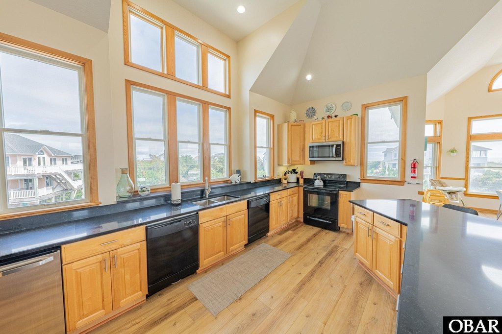 Waves, North Carolina, 27982, United States, 8 Bedrooms Bedrooms, ,7.5 BathroomsBathrooms,Residential,Forsale,2008058