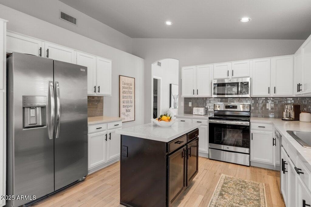 Cave Creek, Arizona, 85331, United States, 3 Bedrooms Bedrooms, ,2 BathroomsBathrooms,Residential,Forsale,1953455