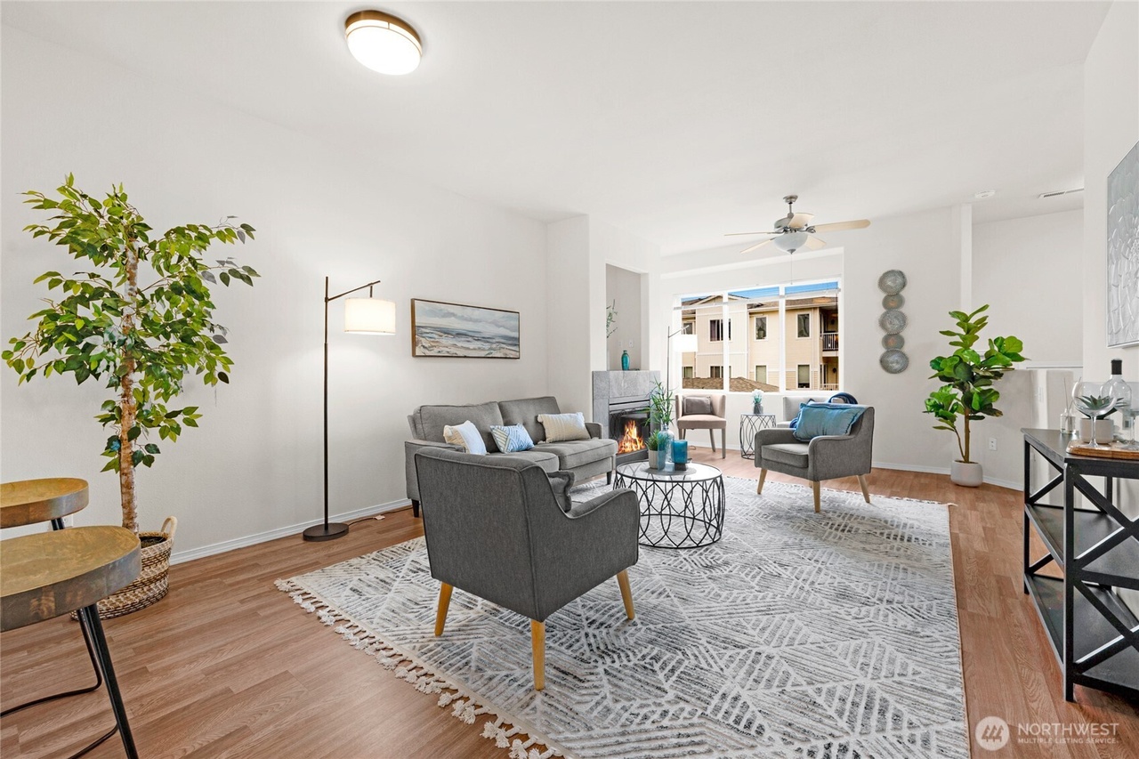 Bothell, Washington, 98012, United States, 2 Bedrooms Bedrooms, ,2 BathroomsBathrooms,Residential,Forsale,1946239