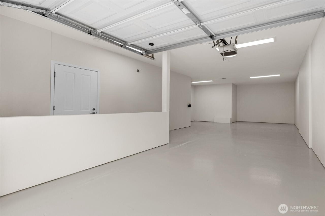 Bothell, Washington, 98012, United States, 2 Bedrooms Bedrooms, ,2 BathroomsBathrooms,Residential,Forsale,1946239