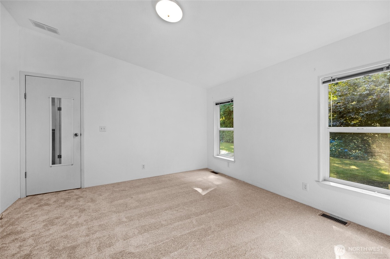 Bothell, Washington, 98021, United States, 3 Bedrooms Bedrooms, ,2 BathroomsBathrooms,Residential,Forsale,1946241