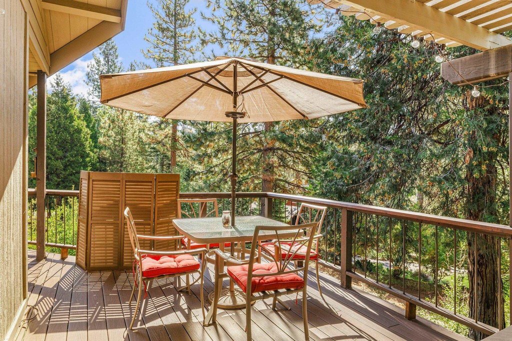 Lake Almanor, California, 96137, United States, 3 Bedrooms Bedrooms, ,2 BathroomsBathrooms,Residential,Forsale,1954170