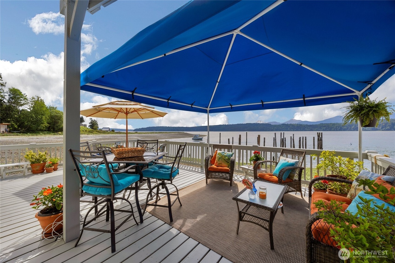 Silverdale, Washington, 98383, United States, 5 Bedrooms Bedrooms, ,3 BathroomsBathrooms,Residential,Forsale,1946238