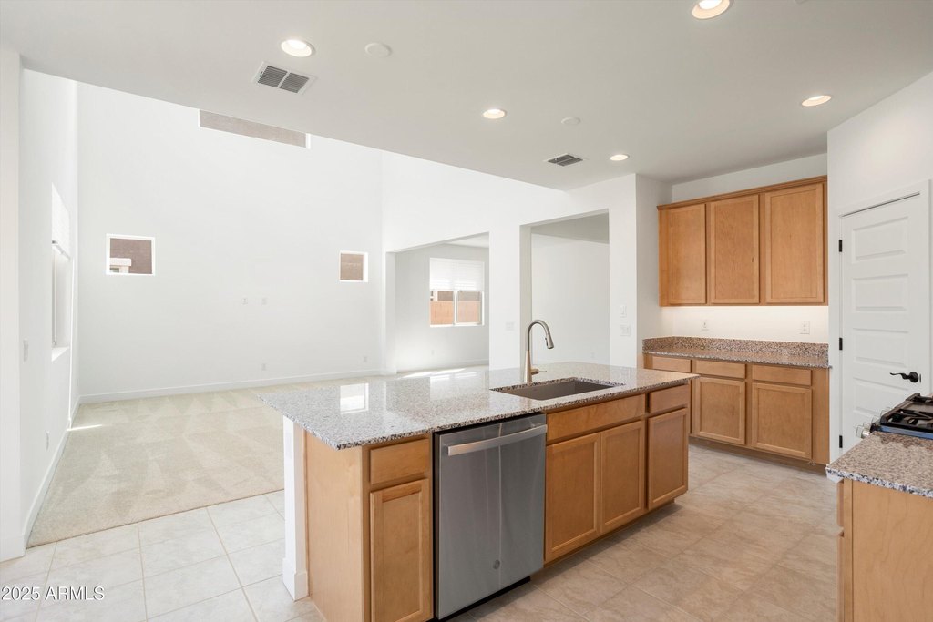 Litchfield Park, Arizona, 85340, United States, 5 Bedrooms Bedrooms, ,3 BathroomsBathrooms,Residential,Forsale,1971056