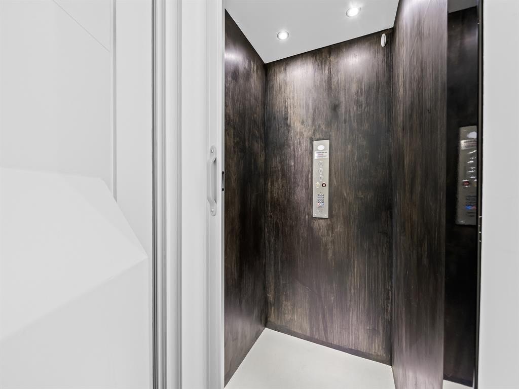 Fort Lauderdale, Florida, 33301, United States, 3 Bedrooms Bedrooms, ,3.5 BathroomsBathrooms,Residential,Forsale,1968235