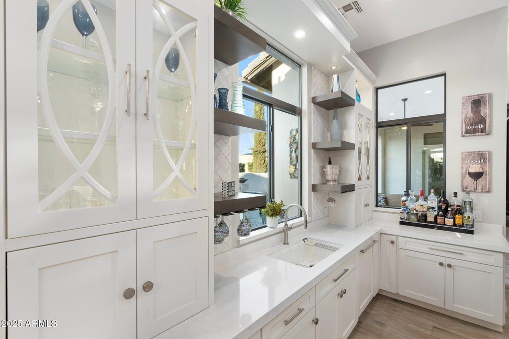 Gilbert, Arizona, 85297, United States, 6 Bedrooms Bedrooms, ,7 BathroomsBathrooms,Residential,Forsale,1953806