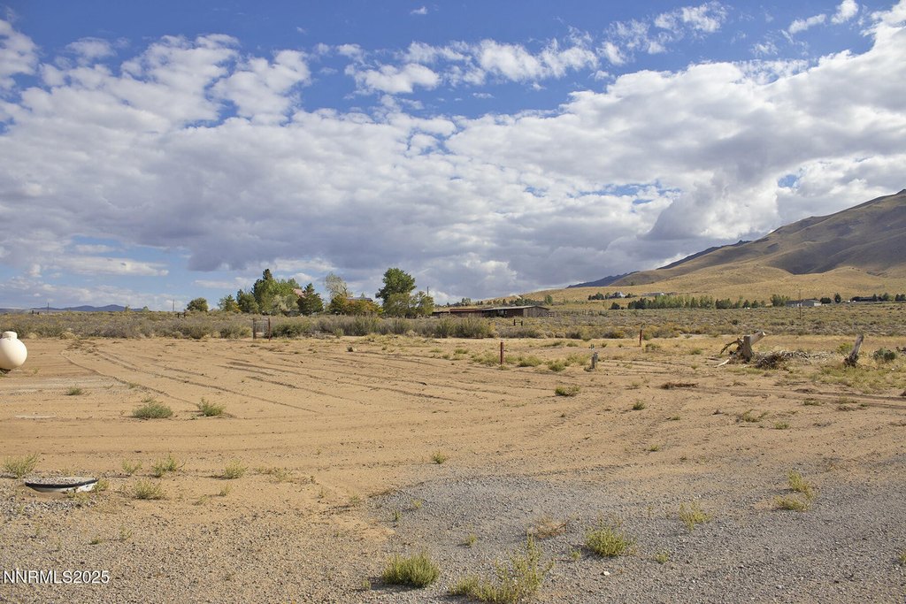 Reno, Nevada, 89508, United States, 3 Bedrooms Bedrooms, ,2 BathroomsBathrooms,Residential,Forsale,1993803