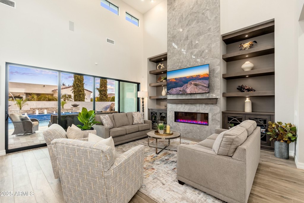 Gilbert, Arizona, 85297, United States, 6 Bedrooms Bedrooms, ,7 BathroomsBathrooms,Residential,Forsale,1953806