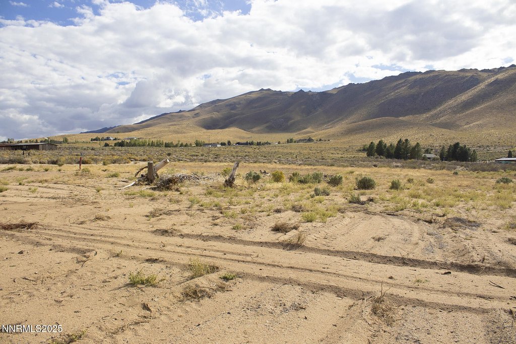 Reno, Nevada, 89508, United States, 3 Bedrooms Bedrooms, ,2 BathroomsBathrooms,Residential,Forsale,1993803