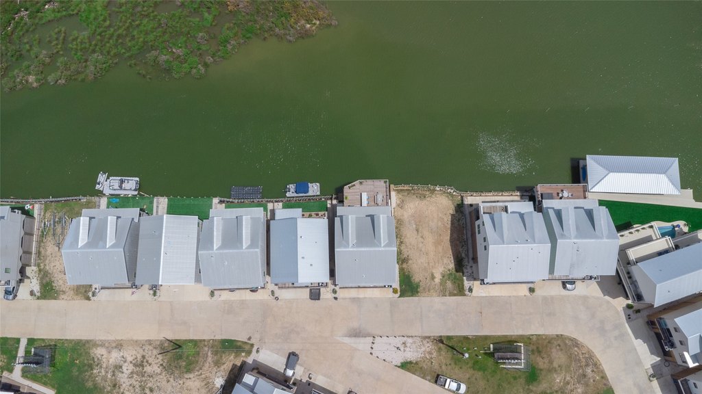 Taylor Lake Village, Texas, 77586, United States, 3 Bedrooms Bedrooms, ,2.5 BathroomsBathrooms,Residential,Forsale,1973421