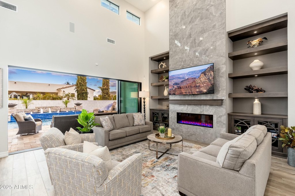 Gilbert, Arizona, 85297, United States, 6 Bedrooms Bedrooms, ,7 BathroomsBathrooms,Residential,Forsale,1953806