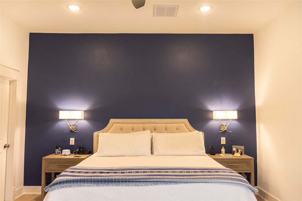 Taylor Lake Village, Texas, 77586, United States, 3 Bedrooms Bedrooms, ,2.5 BathroomsBathrooms,Residential,Forsale,1973421