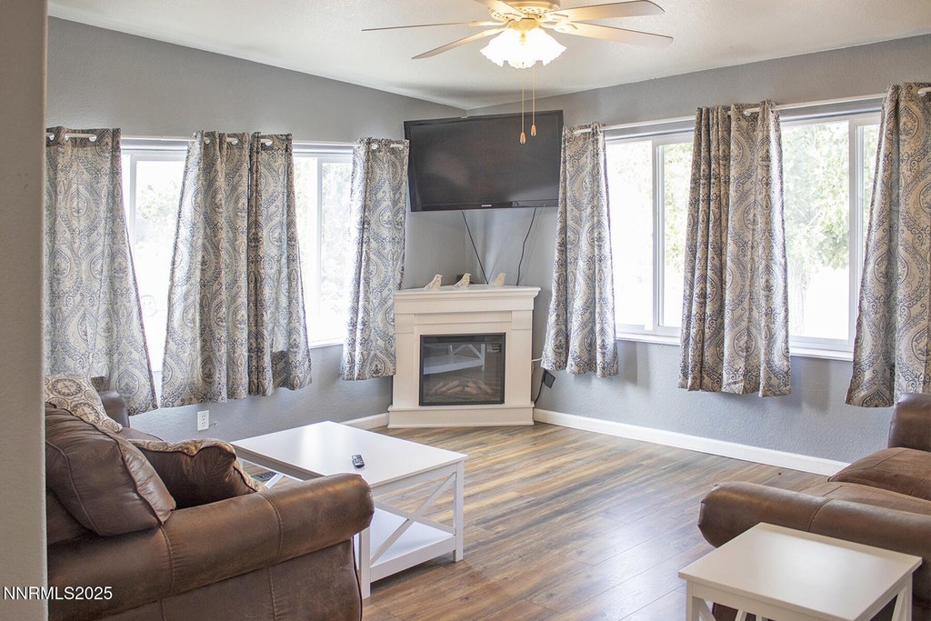 Reno, Nevada, 89508, United States, 3 Bedrooms Bedrooms, ,2 BathroomsBathrooms,Residential,Forsale,1993803