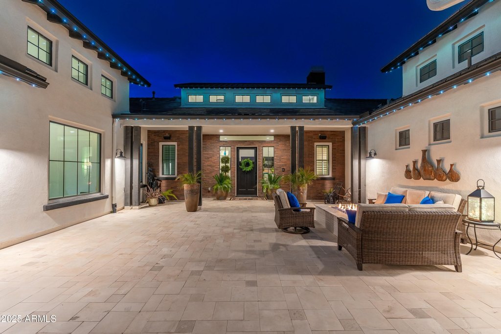 Gilbert, Arizona, 85297, United States, 6 Bedrooms Bedrooms, ,7 BathroomsBathrooms,Residential,Forsale,1953806