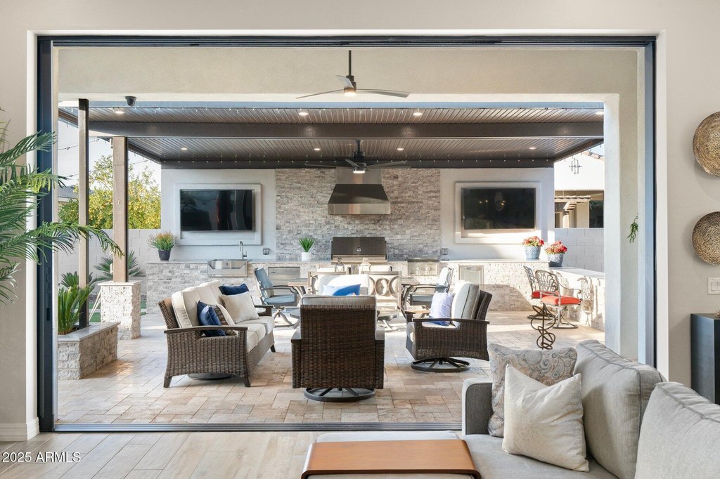 Gilbert, Arizona, 85297, United States, 6 Bedrooms Bedrooms, ,7 BathroomsBathrooms,Residential,Forsale,1953806