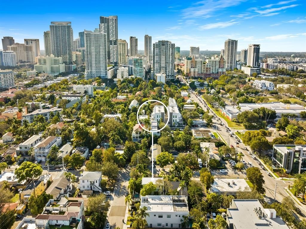 Fort Lauderdale, Florida, 33301, United States, 3 Bedrooms Bedrooms, ,3.5 BathroomsBathrooms,Residential,Forsale,1968235