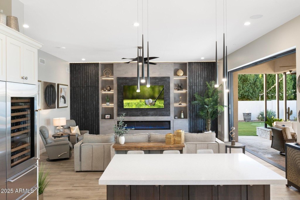 Gilbert, Arizona, 85297, United States, 6 Bedrooms Bedrooms, ,7 BathroomsBathrooms,Residential,Forsale,1953806