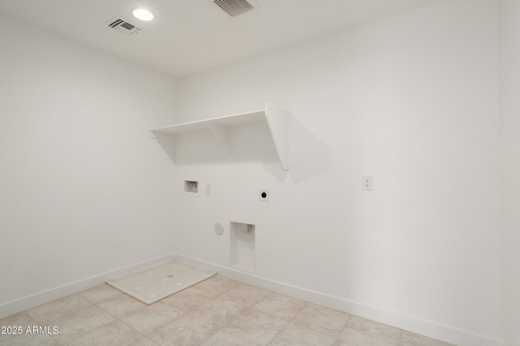 Litchfield Park, Arizona, 85340, United States, 5 Bedrooms Bedrooms, ,3 BathroomsBathrooms,Residential,Forsale,1971056