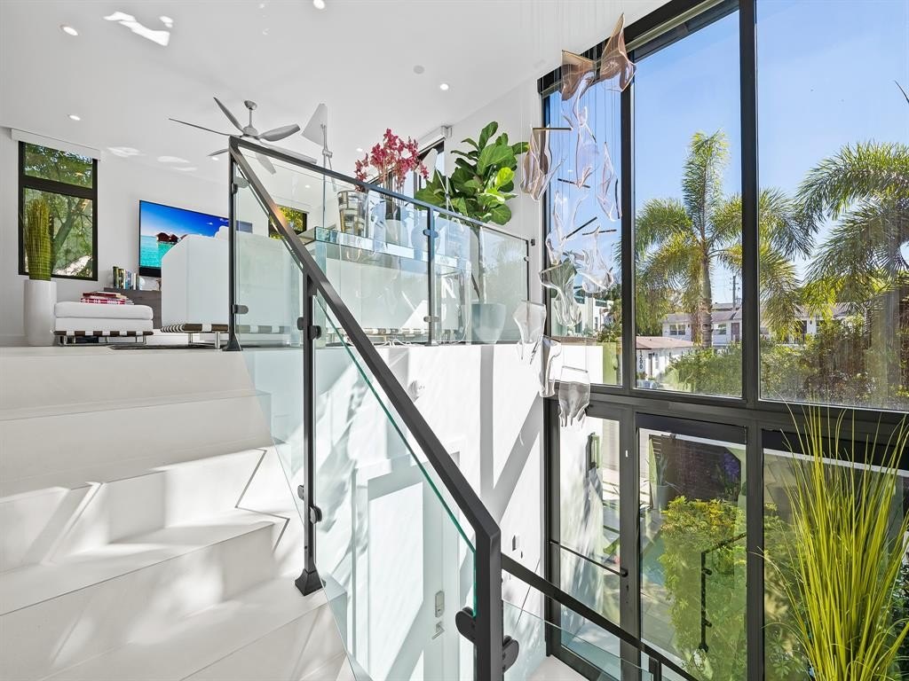 Fort Lauderdale, Florida, 33301, United States, 3 Bedrooms Bedrooms, ,3.5 BathroomsBathrooms,Residential,Forsale,1968235