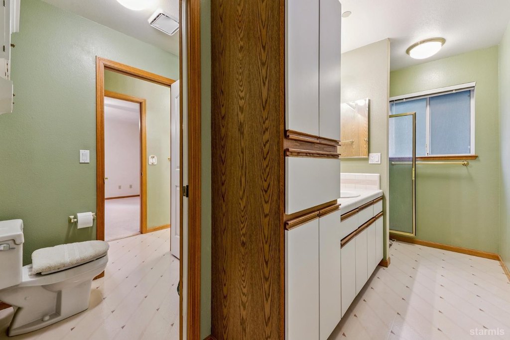 South Lake Tahoe, California, 96150, United States, 4 Bedrooms Bedrooms, ,3 BathroomsBathrooms,Residential,Forsale,1967386