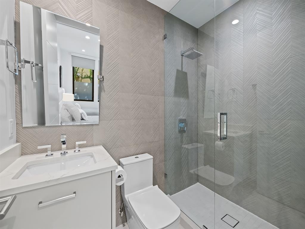 Fort Lauderdale, Florida, 33301, United States, 3 Bedrooms Bedrooms, ,3.5 BathroomsBathrooms,Residential,Forsale,1968235