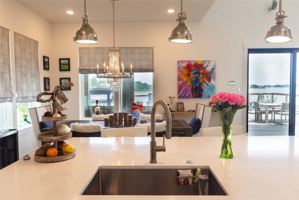 Taylor Lake Village, Texas, 77586, United States, 3 Bedrooms Bedrooms, ,2.5 BathroomsBathrooms,Residential,Forsale,1973421