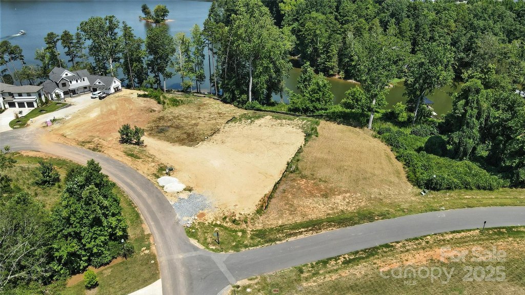 Belmont, North Carolina, 28012, United States, 4 Bedrooms Bedrooms, ,3 BathroomsBathrooms,Residential,Forsale,1985973