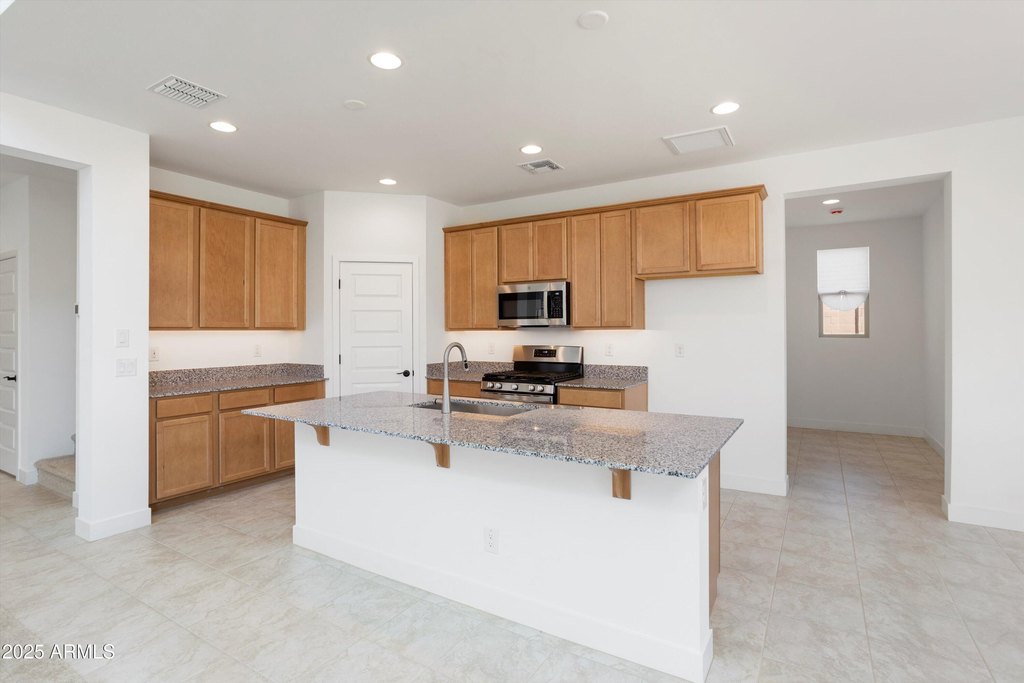 Litchfield Park, Arizona, 85340, United States, 5 Bedrooms Bedrooms, ,3 BathroomsBathrooms,Residential,Forsale,1971056