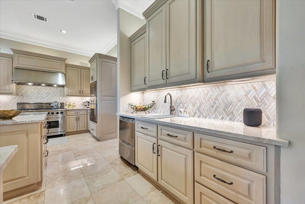 Houston, Texas, 77059, United States, 4 Bedrooms Bedrooms, ,5.5 BathroomsBathrooms,Residential,Forsale,2008439