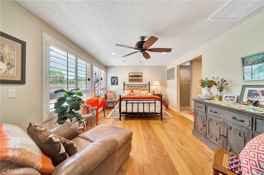 Palmdale, California, 93551, United States, 5 Bedrooms Bedrooms, ,3.5 BathroomsBathrooms,Residential,Forsale,1893832