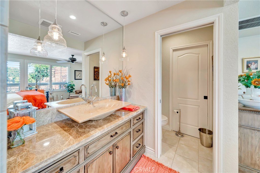 Palmdale, California, 93551, United States, 5 Bedrooms Bedrooms, ,3.5 BathroomsBathrooms,Residential,Forsale,1893832