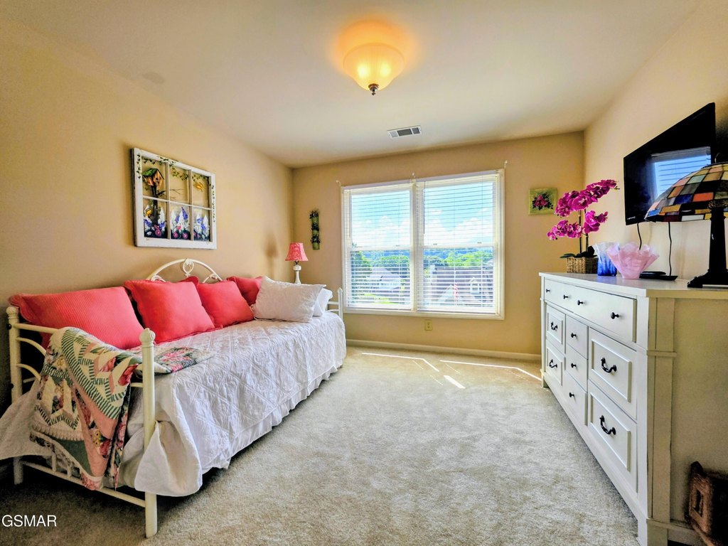 Sevierville, Tennessee, 37862, United States, 4 Bedrooms Bedrooms, ,2.5 BathroomsBathrooms,Residential,Forsale,1999382