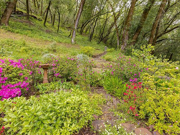 Glen Ellen, California, 95442, United States, 3 Bedrooms Bedrooms, ,2 BathroomsBathrooms,Residential,Forsale,1953138