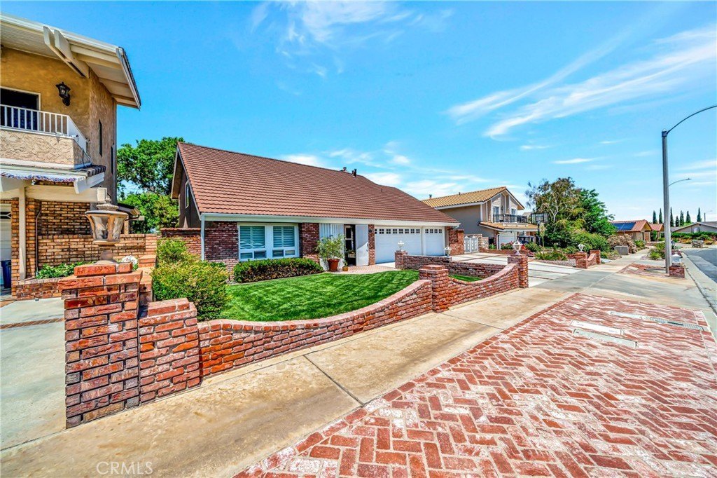 Palmdale, California, 93551, United States, 5 Bedrooms Bedrooms, ,3.5 BathroomsBathrooms,Residential,Forsale,1893832