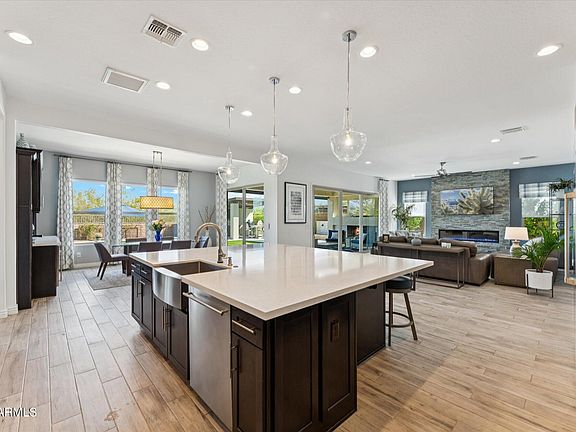 Phoenix, Arizona, 85050, United States, 3 Bedrooms Bedrooms, ,3 BathroomsBathrooms,Residential,Forsale,1953467