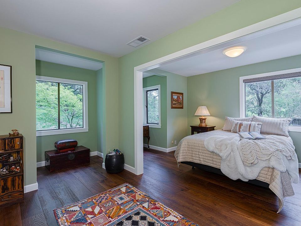 Glen Ellen, California, 95442, United States, 3 Bedrooms Bedrooms, ,2 BathroomsBathrooms,Residential,Forsale,1953138