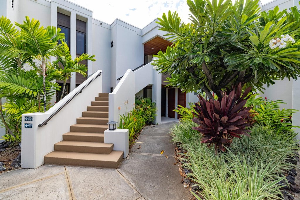 Kamuela, Hawaii, 96743, United States, 2 Bedrooms Bedrooms, ,2.5 BathroomsBathrooms,Residential,Forsale,1989827