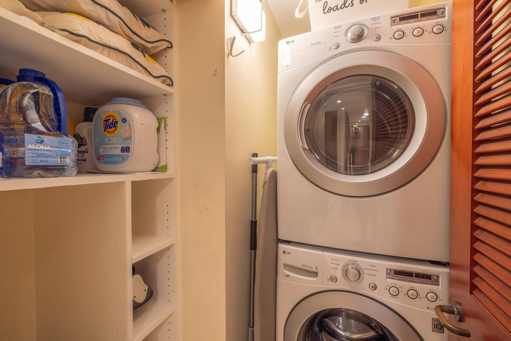 Kamuela, Hawaii, 96743, United States, 2 Bedrooms Bedrooms, ,2.5 BathroomsBathrooms,Residential,Forsale,1989827