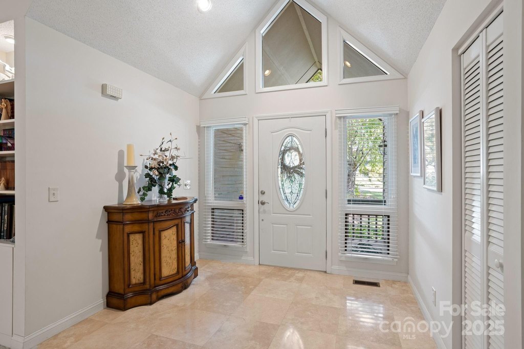 Flat Rock, North Carolina, 28731, United States, 3 Bedrooms Bedrooms, ,2 BathroomsBathrooms,Residential,Forsale,2004158