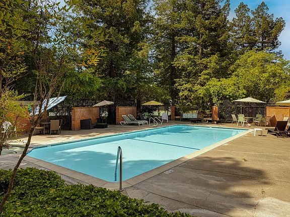 Petaluma, California, 94954, United States, 3 Bedrooms Bedrooms, ,2 BathroomsBathrooms,Residential,Forsale,1953132