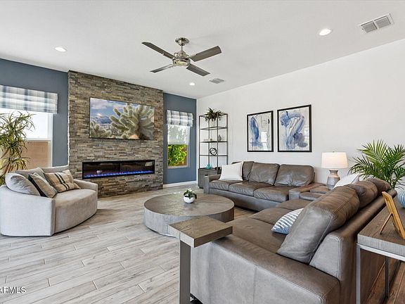 Phoenix, Arizona, 85050, United States, 3 Bedrooms Bedrooms, ,3 BathroomsBathrooms,Residential,Forsale,1953467